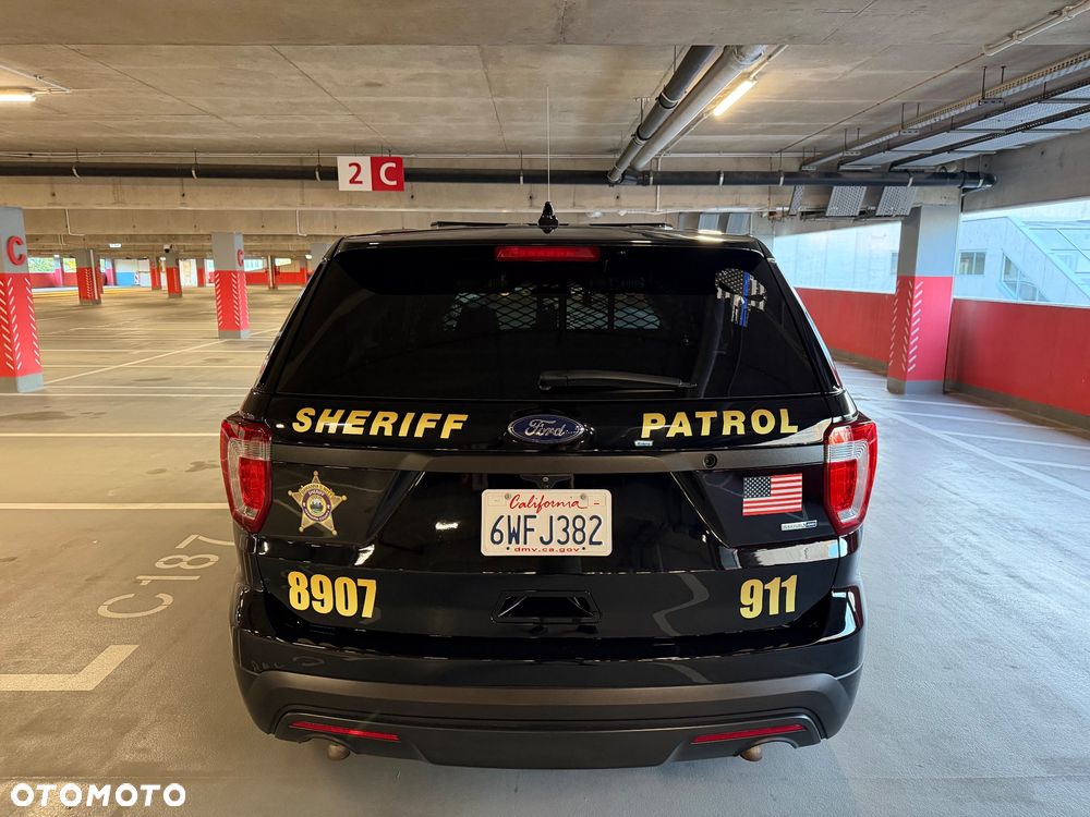 Ford Explorer - 29