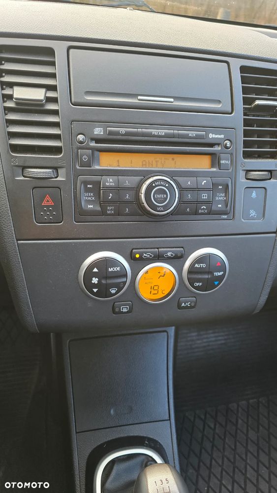 Nissan Tiida 1.6 Acenta - 9