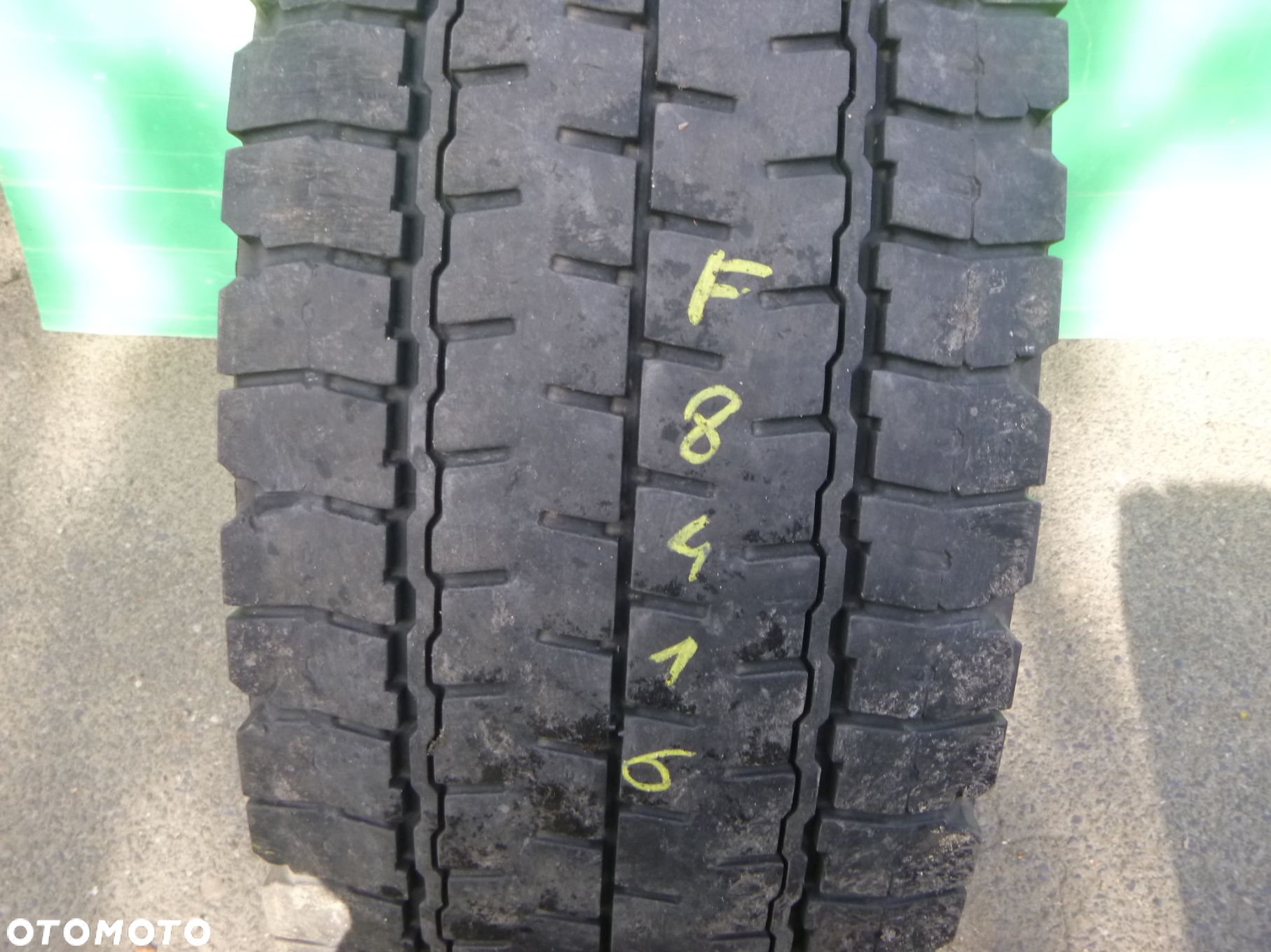 295/80R22,5 Bridgestone W990. Opony ciężarowe - 2
