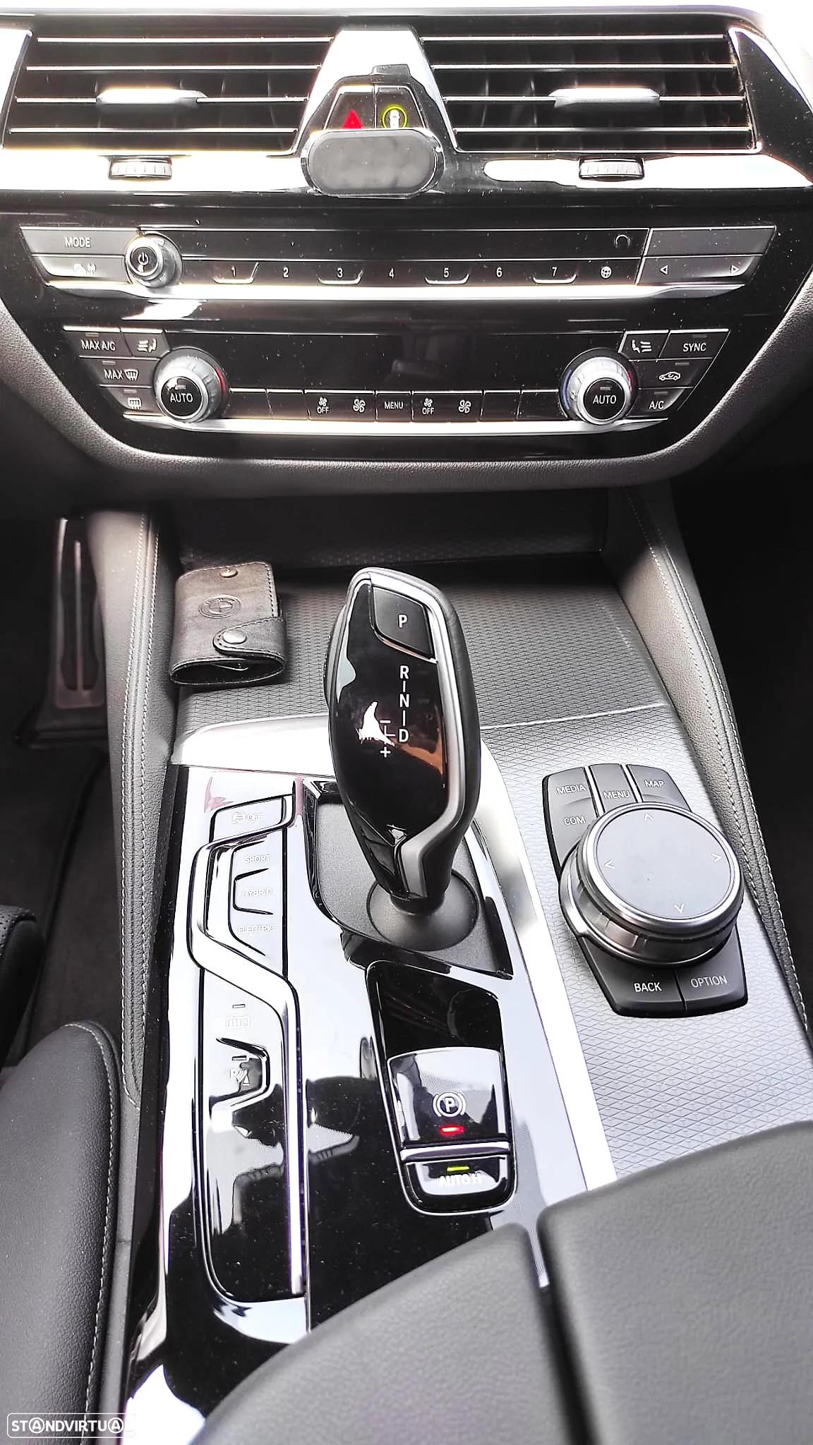 BMW 530 e Pack Desportivo M - 38