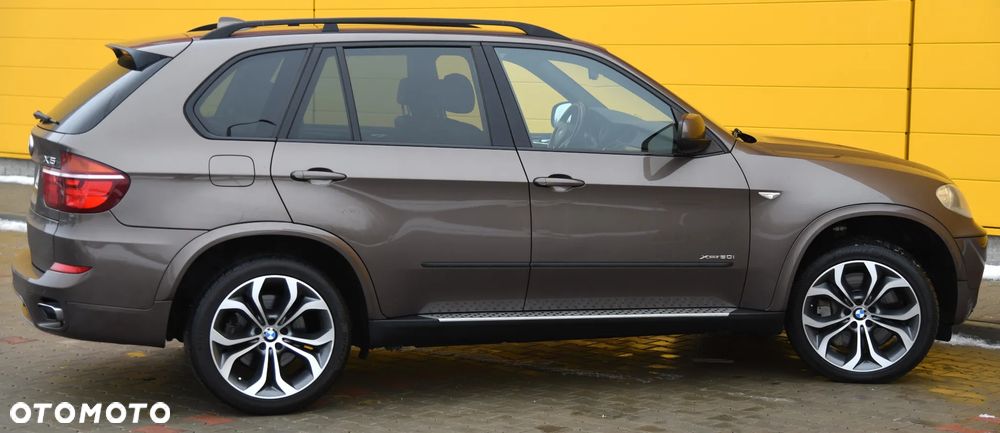 BMW X5 xDrive50i Edition Exclusive - 15