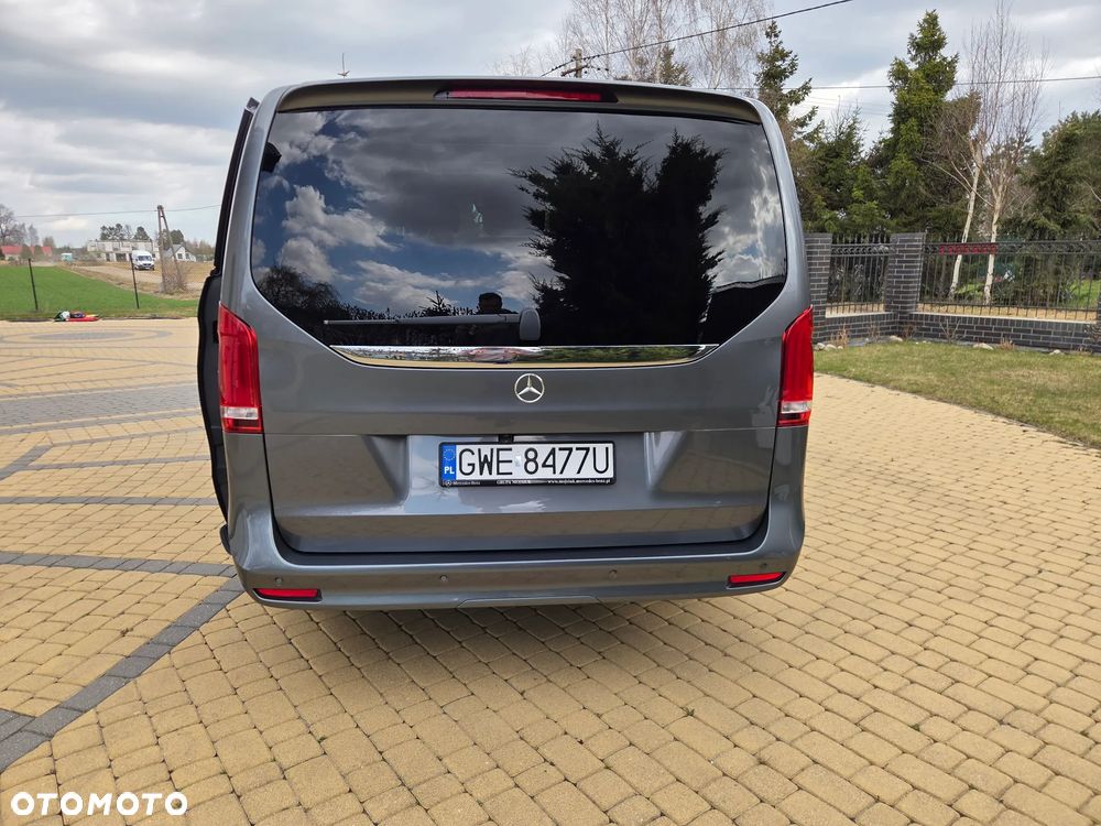 Mercedes-Benz Klasa V 300 d 4-Matic Exclusive 9G-Tronic (d³ugi) - 4