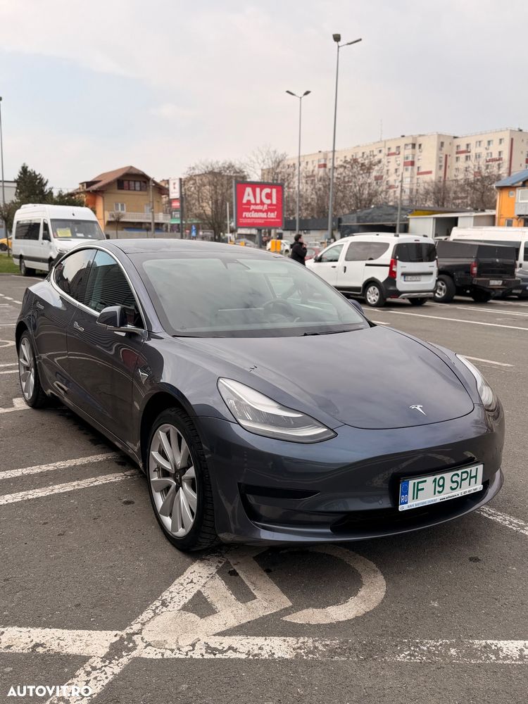 Tesla Model 3 Standard Reichweite Plus Hinterradantrieb - 2