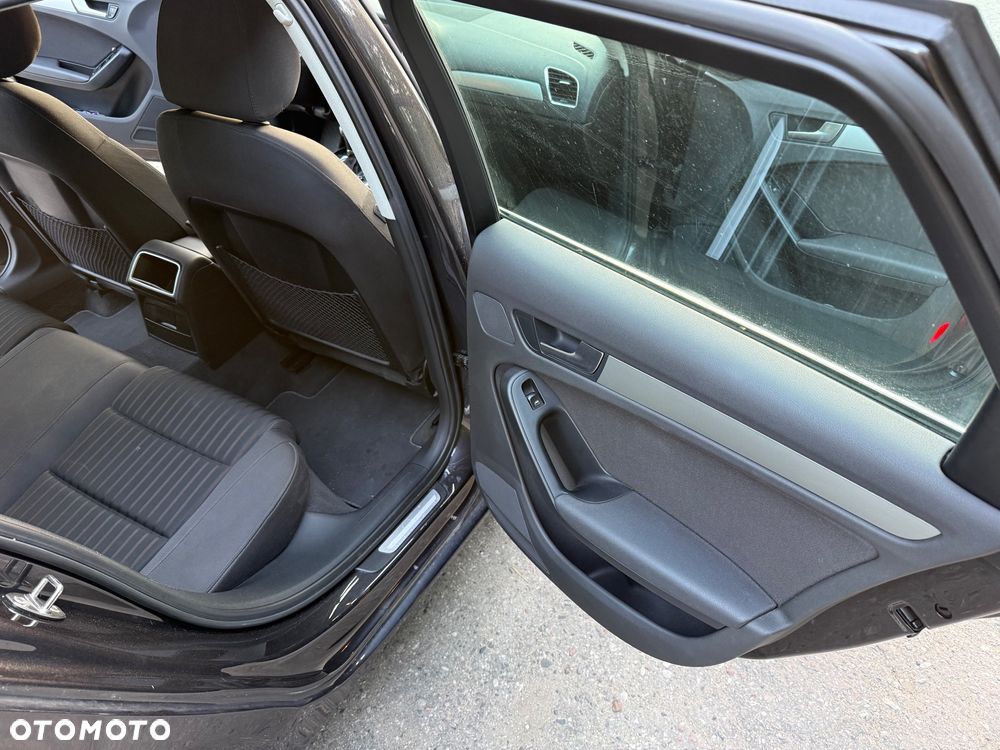 Audi A4 Avant 2.0 TDI DPF multitronic Attraction - 15