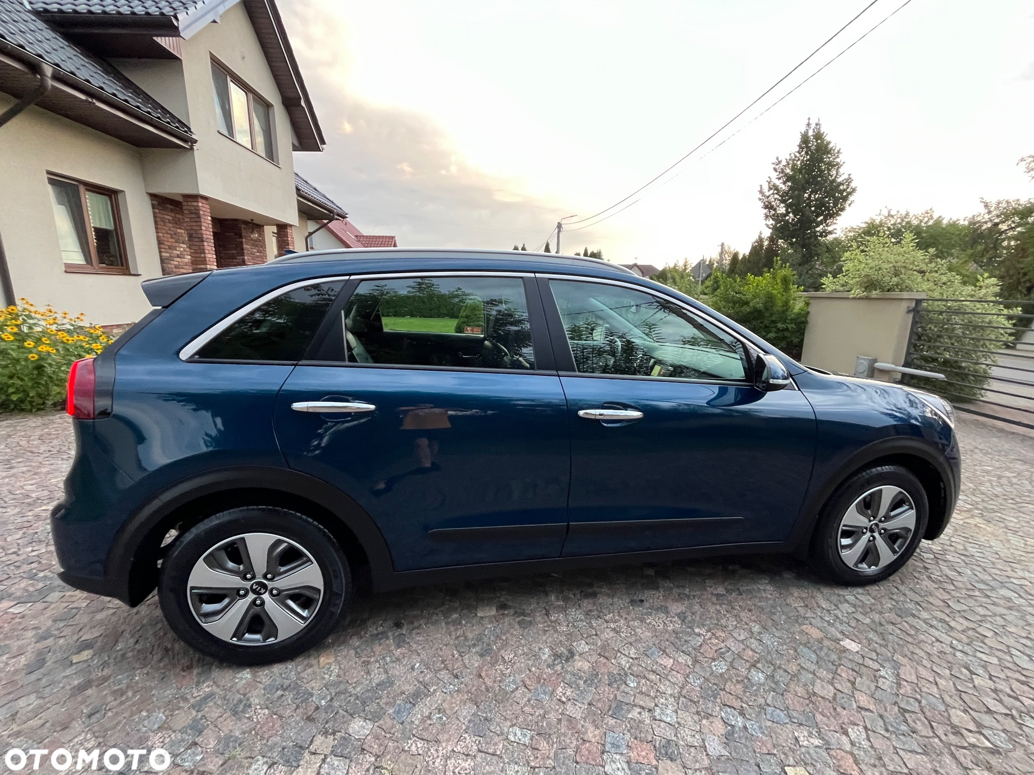 Kia Niro 1.6 GDI Hybrid L - 7