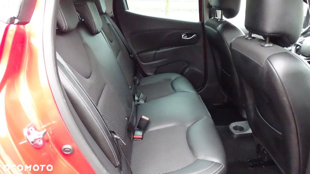 Renault Clio TCe 90 Luxe - 17