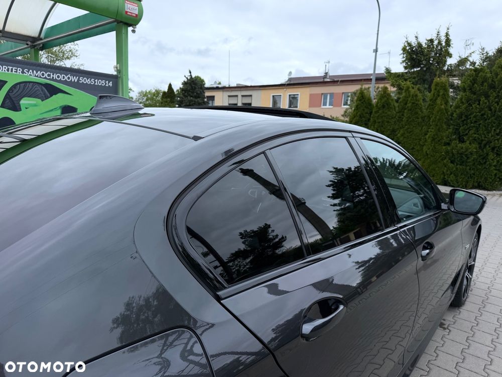 BMW Seria 5 530e M Sport sport - 39