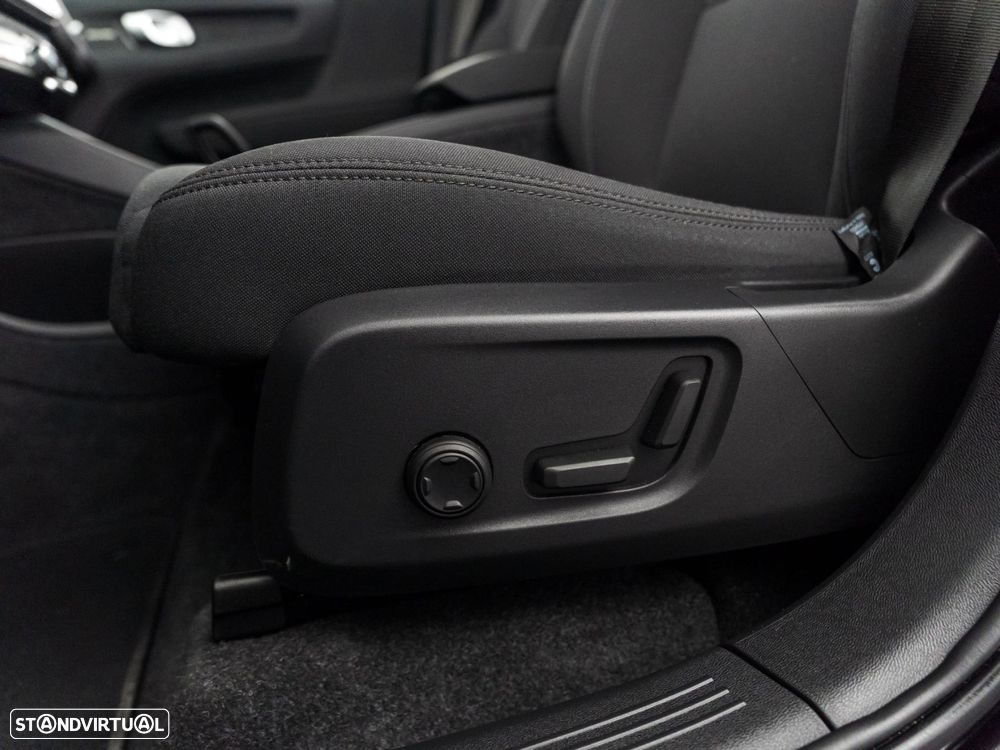 Volvo EX40 82 kWh Single Motor Extended Range Core - 22