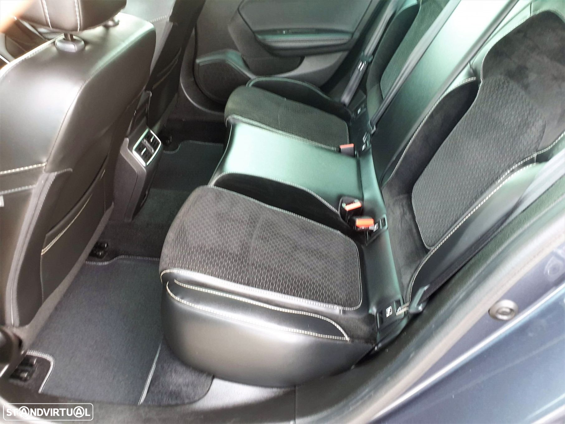 Renault Mégane Sport Tourer ENERGY dCi 110 EDC INTENS - 44