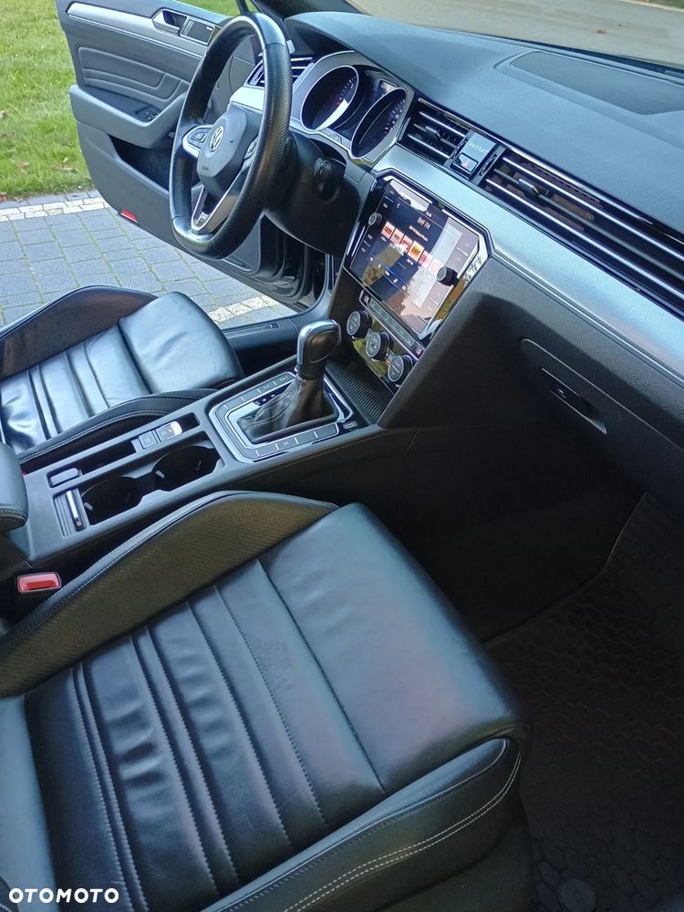 Volkswagen Passat 2.0 TDI Elegance DSG - 10