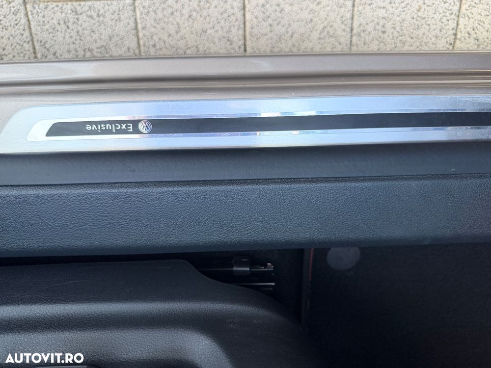 Volkswagen Tiguan 2.0 TDI 4Motion DSG BMT Sport & Style - 31