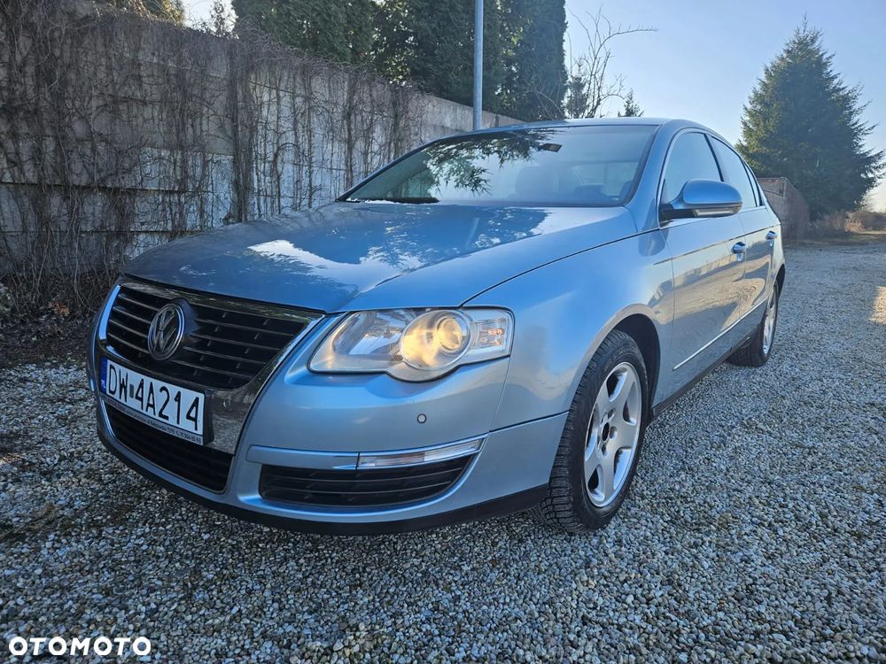 Volkswagen Passat 2.0 TSI Highline DSG - 2
