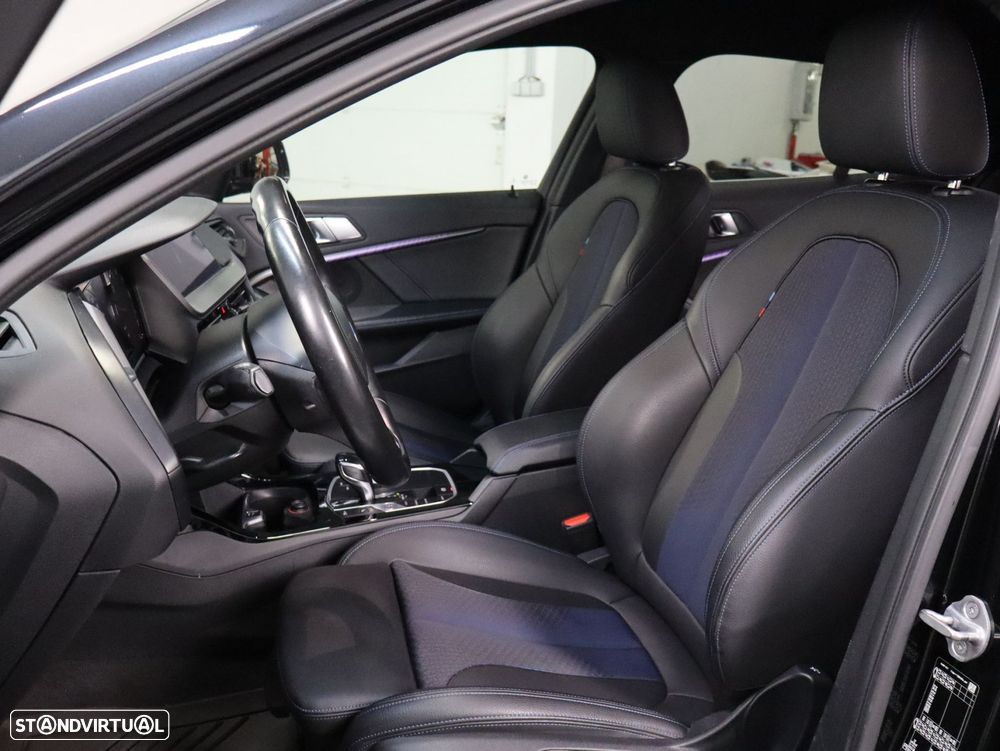 BMW 118 i Pack Desportivo M Auto - 11