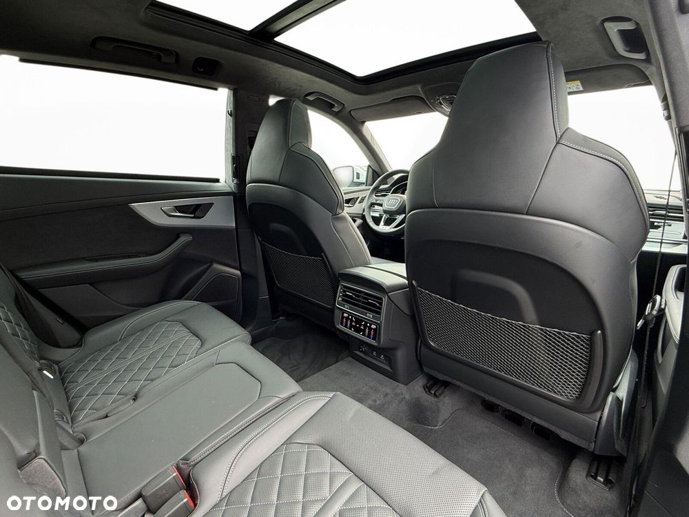 Audi SQ8 TFSI Quattro Tiptronic - 37