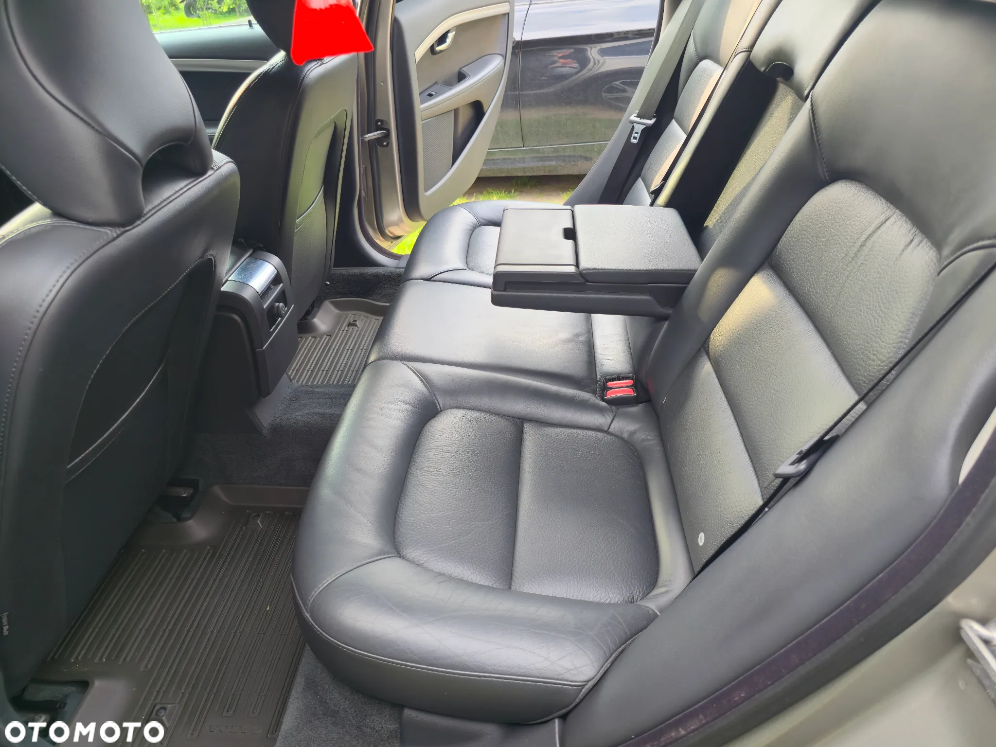 Volvo XC 70 D5 AWD Dynamic Momentum - 34