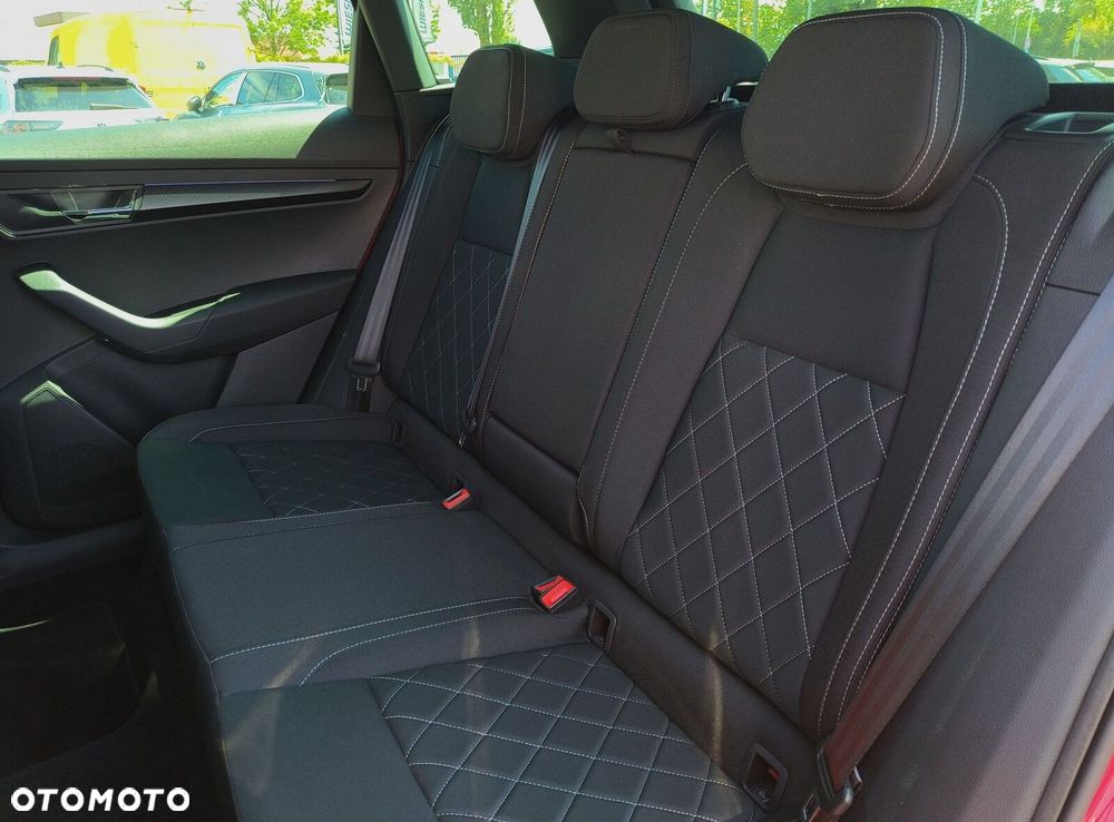 Skoda Karoq 2.0 TSI 4x4 Sportline DSG - 24