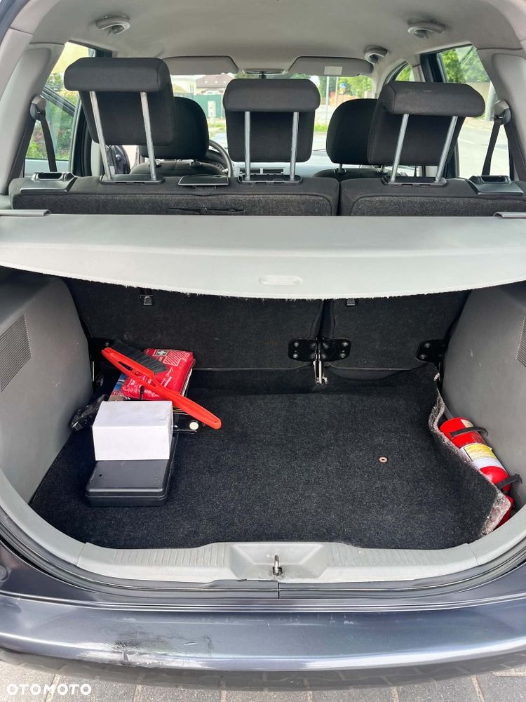 Mazda 2 - 8