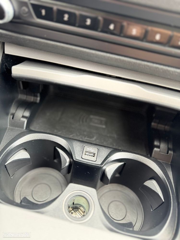 BMW 318 d Touring Line Sport Auto - 27