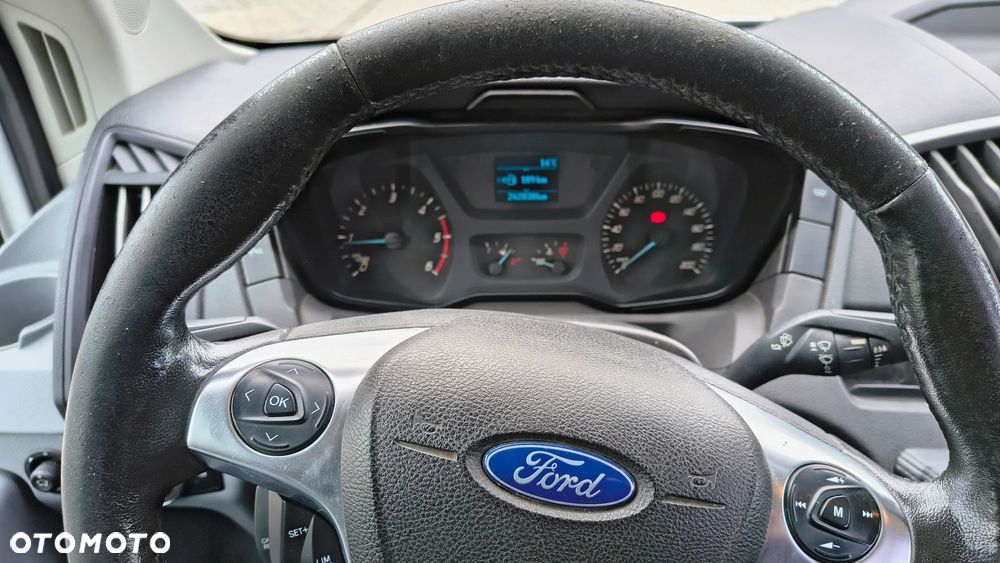 Ford Transit - 12