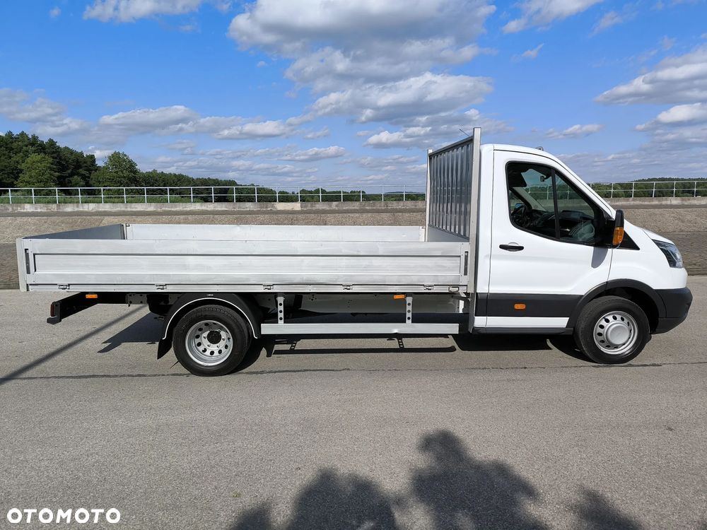 Ford Transit - 12