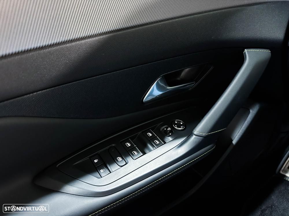 Peugeot 308 1.6 Hybrid GT Pack e-EAT8 - 27