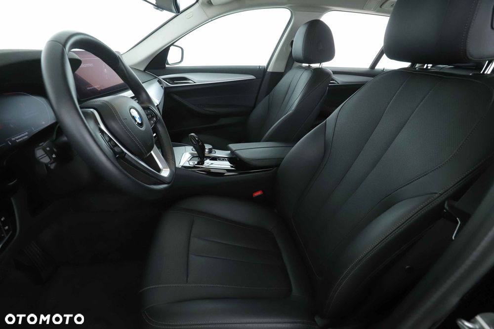 BMW Seria 5 - 17
