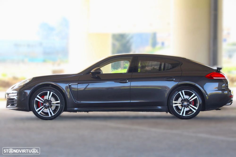 Porsche Panamera Platinum Edition - 15