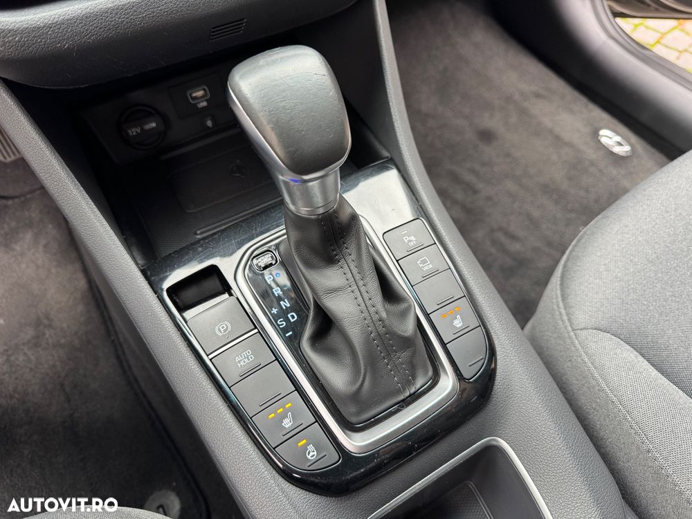 Hyundai IONIQ Hybrid 1.6 GDI Style - 21