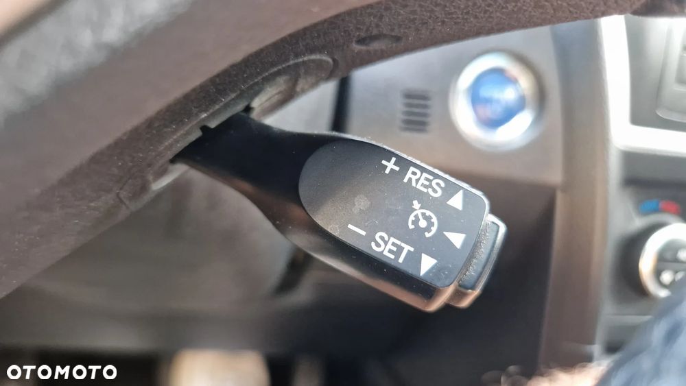 Toyota Auris 1.8 HSD Luna - 25