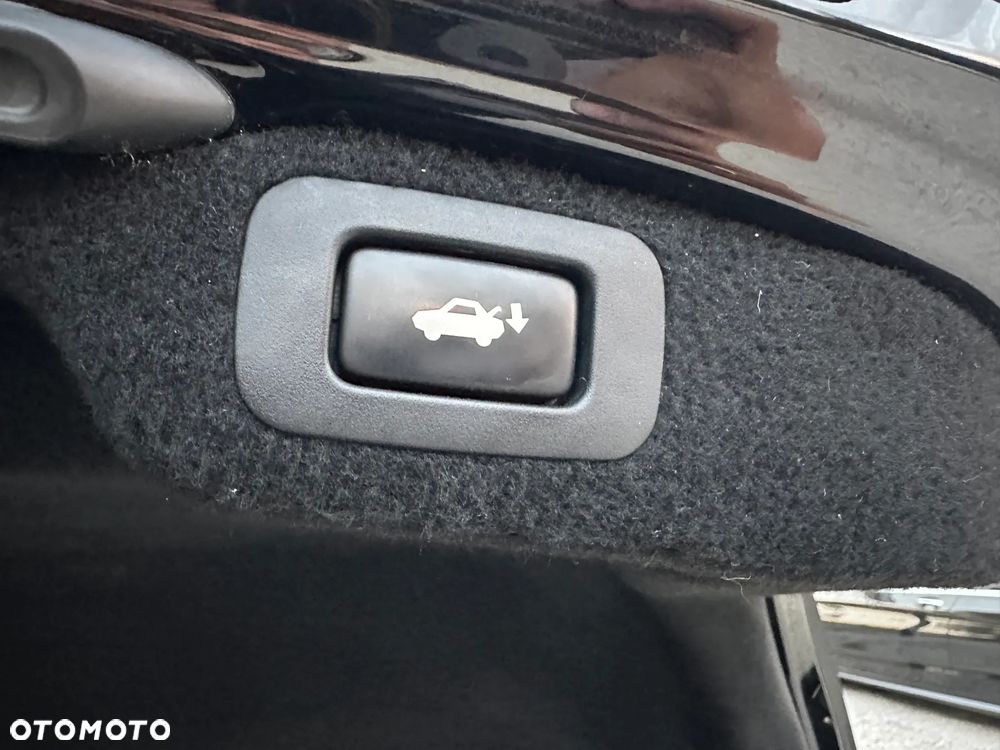 Lexus LS 460 Superior AWD - 28