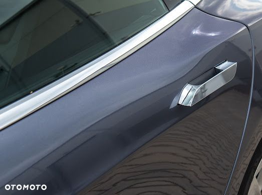 Tesla Model S - 17