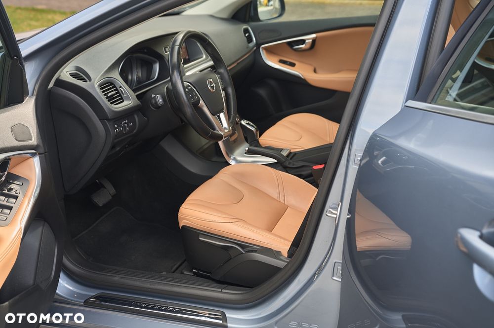 Volvo V40 D2 Geartronic Inscription - 22