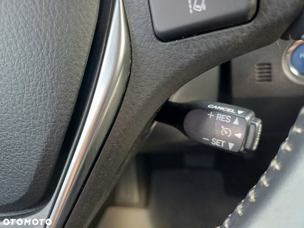 Toyota Auris 1.8 HSD Luna - 28