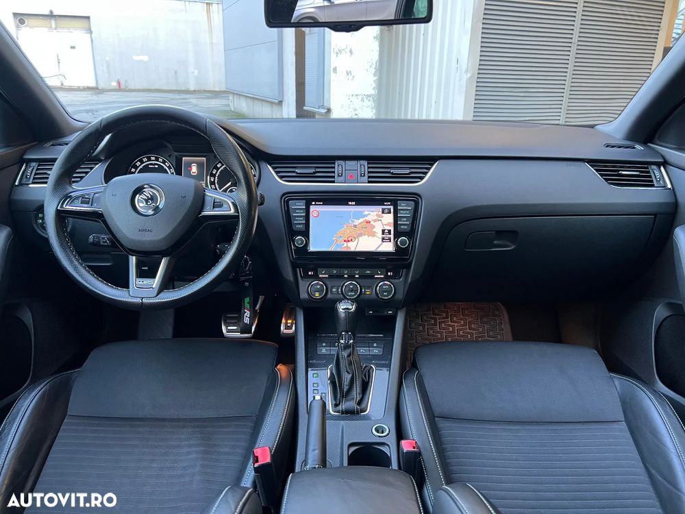 Skoda Octavia 2.0 TDI DSG RS - 21