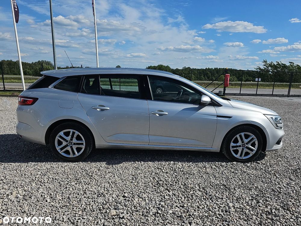 Renault Megane 1.5 Blue dCi Business - 4