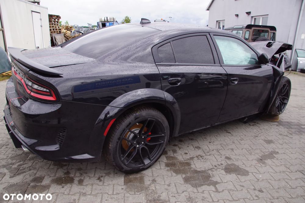 Auto na części 692106889 dodge charger gt awd 2022 3.6 pentastar 215 kw 292 km 4x4 awd przebieg 69000 km silnik 3.6 pentastar skrzynia automatyczna napęd 4x4 drzwi maska zderzak błotnik klapa bagażnika lampa led reflektor led lusterko fotel airbag deska rozdzielcza konsola środkowa kierownica moduły sterowniki ecu komputer pdc radar kamera chłodnica wentylator alternator rozrusznik pompa wody przepustnica kolektor wał napędowy półoś dyferencjał piasta wahacz amortyzator sprężyna zacisk tarcza hamulcowa nadkole pas przedni belka atrapa grill listwy uszczelki szyba podsufitka tapicerka wyświetlacz licznik radio uconnect nagłośnienie klimatyzacja chłodnica klimatyzacji skraplacz kompresor klimatyzacji maglownica przekładnia kierownicza zawieszenie części używane oryginalne dodge charger części dodge charger gt awd dodge na części dodge charger na części dodge części dodge charger 2022 dodge charger 3.6 pentastar dodge charger awd dodge charger gt dodge charger części auto na części - 10