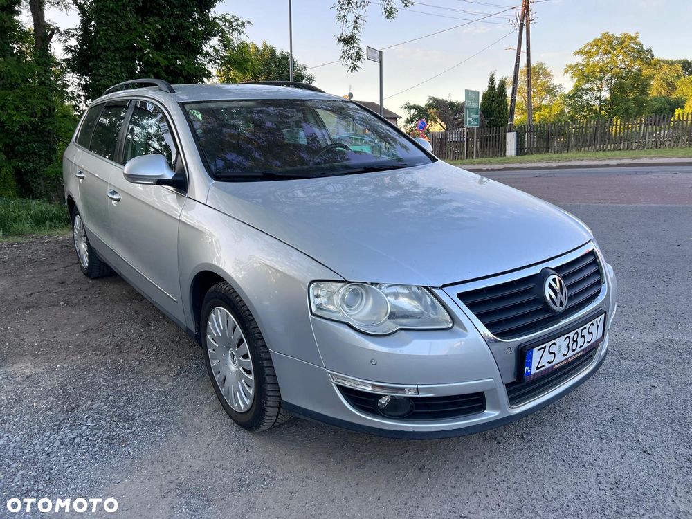 Volkswagen Passat 2.0 TDI DSG Trendline - 12
