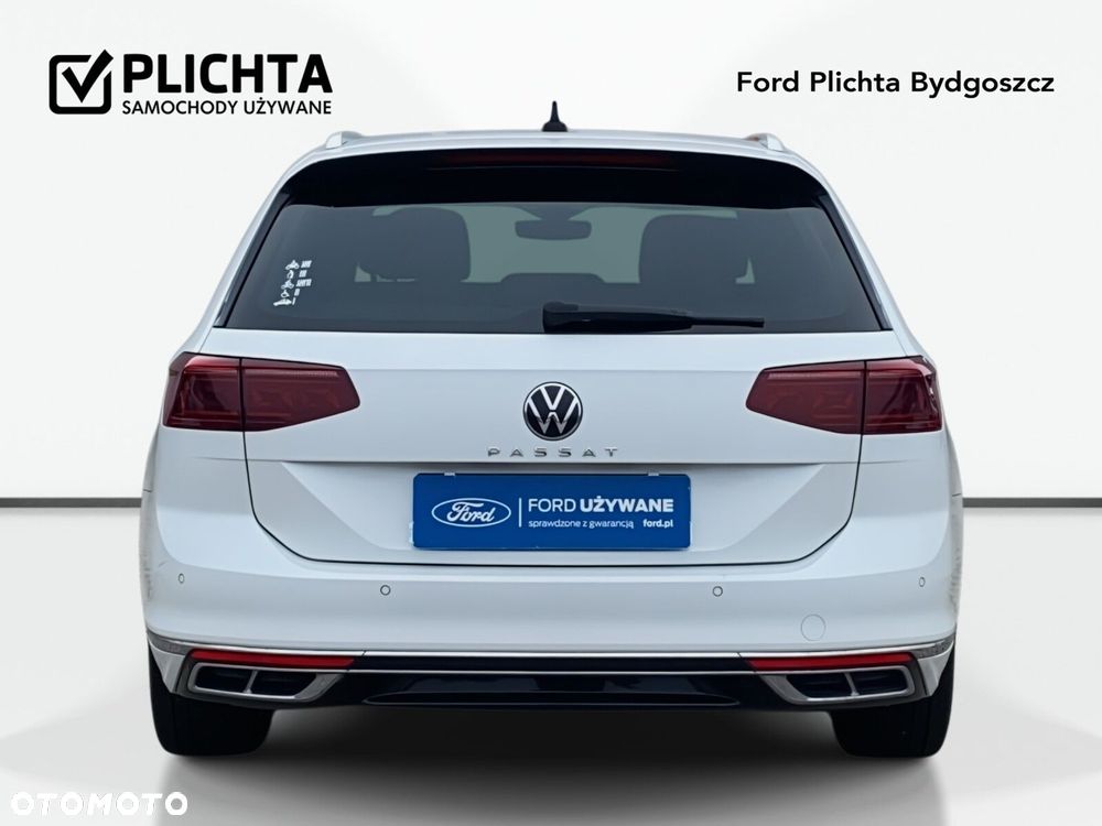 Volkswagen Passat - 4