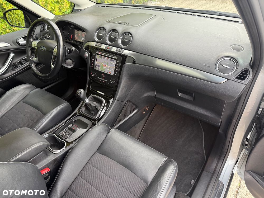 Ford S-Max - 28