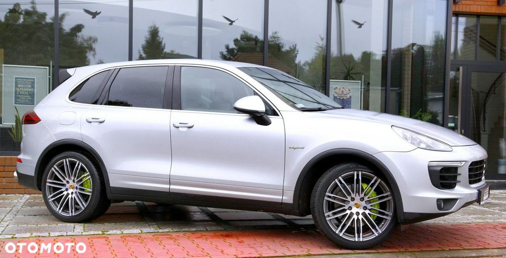 Porsche Cayenne - 34