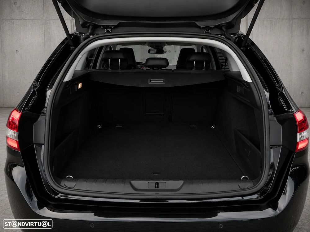 Peugeot 308 SW 1.5 BlueHDi Allure - 29