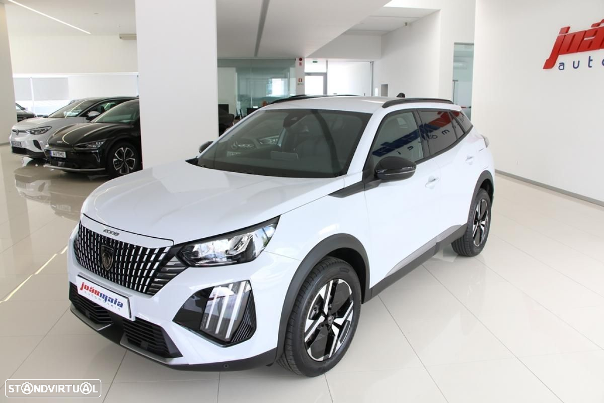 Peugeot 2008 1.2 PureTech Allure EAT8 - 11