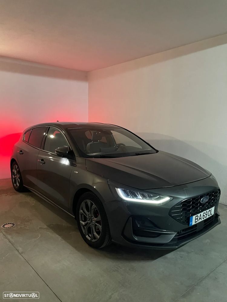 Ford Focus 1.0 EcoBoost MHEV ST-Line - 4