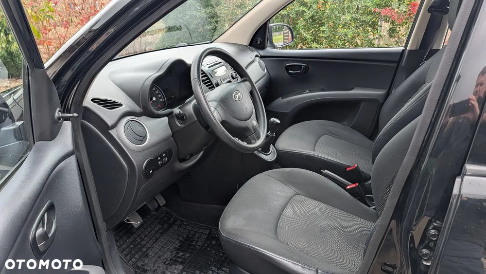 Hyundai i10 - 11