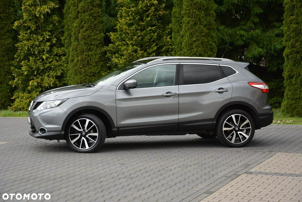 Nissan Qashqai 1.6 DCi 4x4 Tekna+ - 4