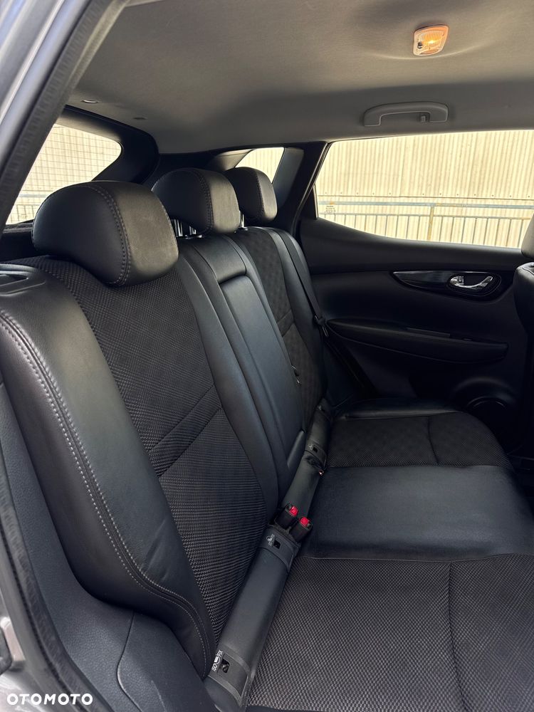 Nissan Qashqai 1.2 DIG-T Tekna EU6 - 17