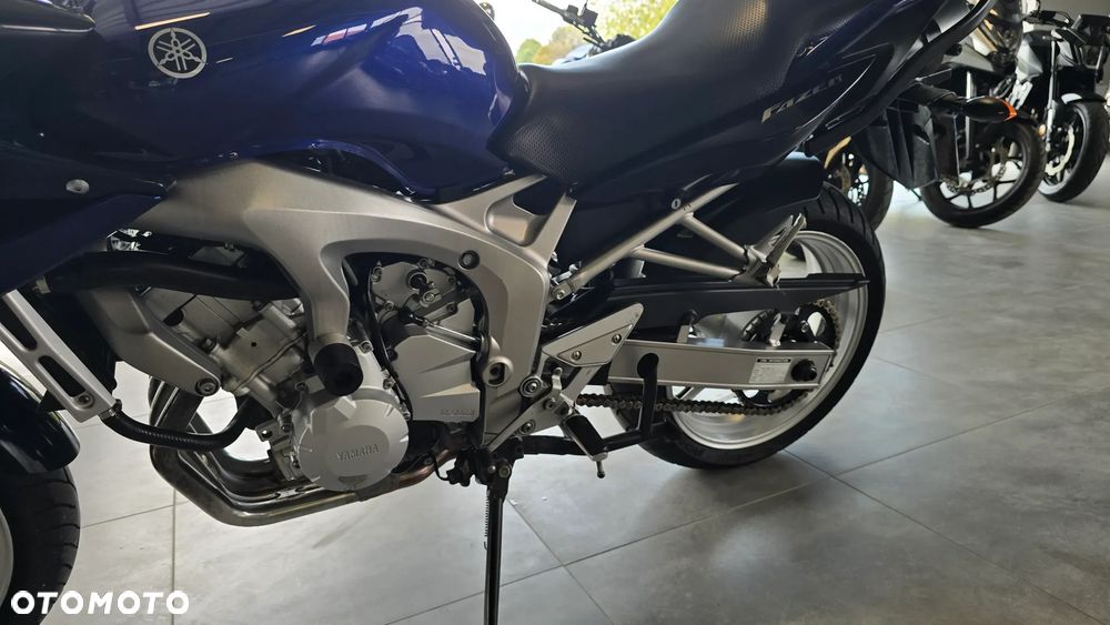 Yamaha FZ6 - 7