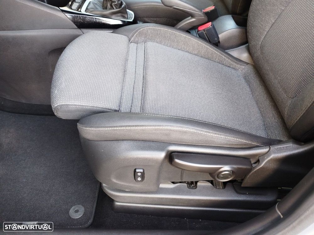 Opel Crossland 1.2 T Business Edition - 4