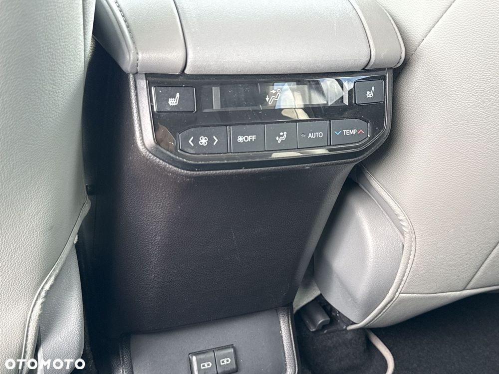 Toyota Highlander - 28