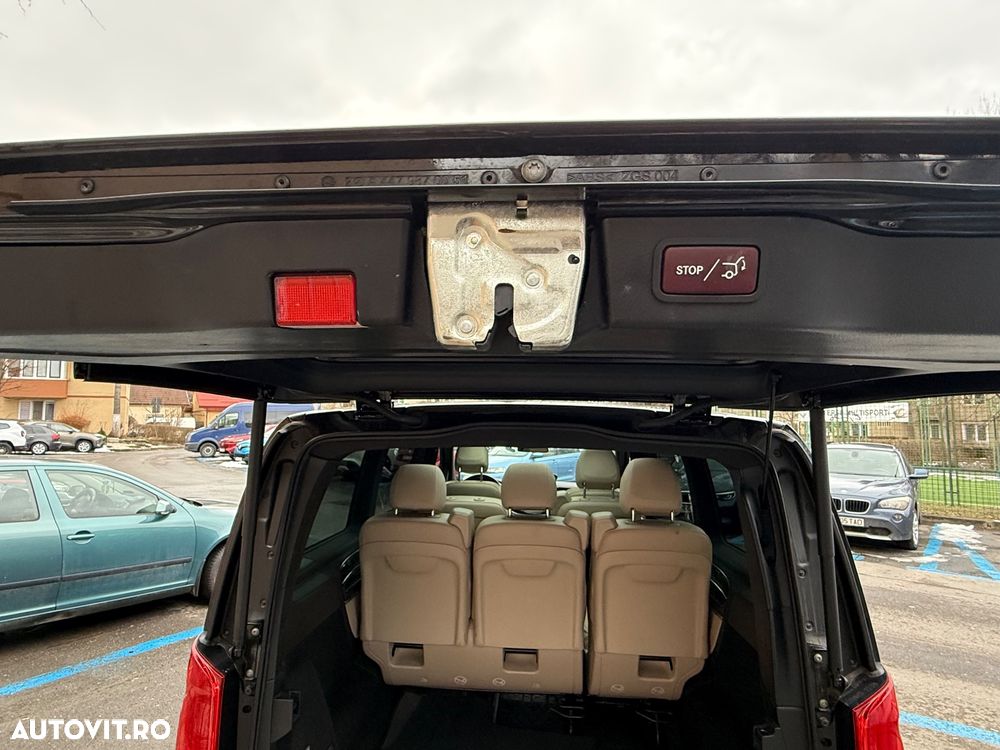 Mercedes-Benz V 300 d Lang 4Matic 9G-TRONIC Avantgarde Edition 2023 - 23